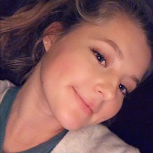 Meet your Posher, Bethany